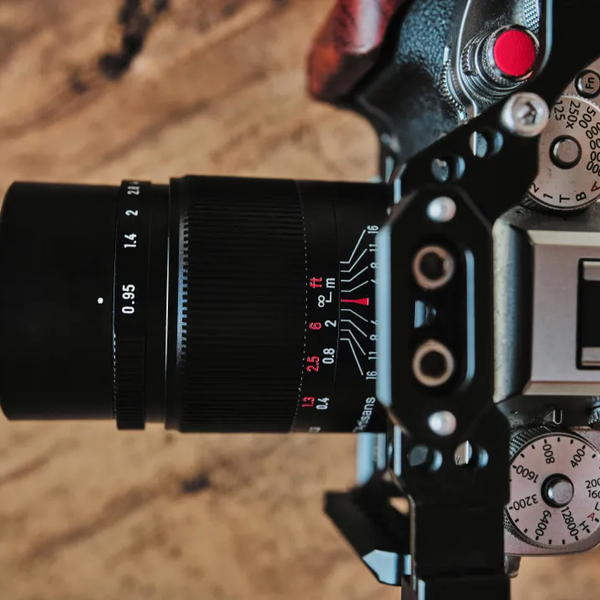 ひまわり真_7artisans 25mm F0.95 単焦点レンズ 焦点工房 / マウントアダプター専門店